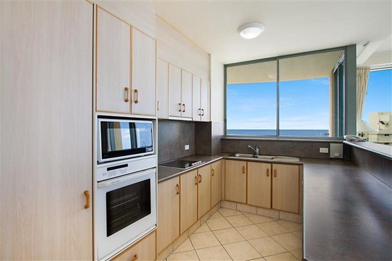 Photo - 2504/3400 Gold Coast Highway, Surfers Paradise QLD 4217 - Image 3