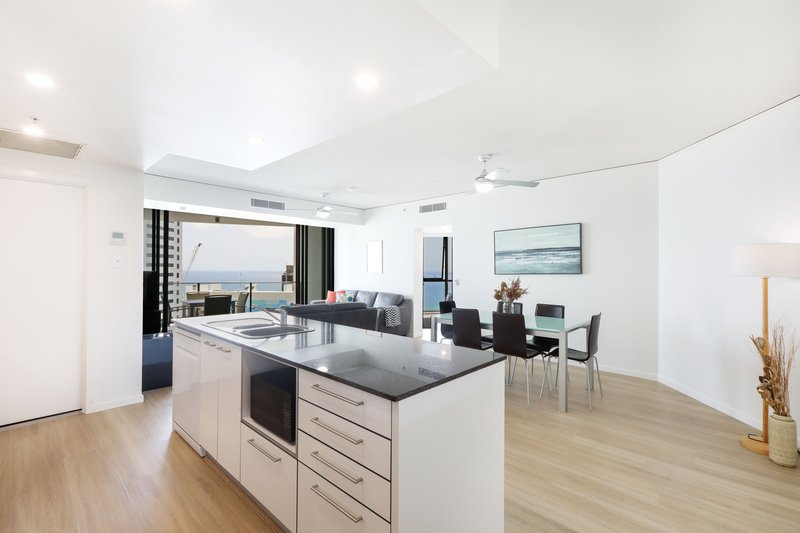 Photo - 2505/22 Surf Parade, Broadbeach QLD 4218 - Image 6