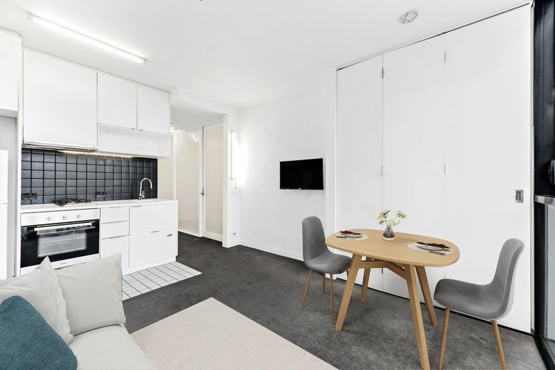 Photo - 2505/31 Abeckett Street, Melbourne VIC 3000 - Image 2