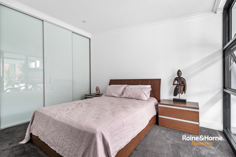 Photo - 2506/8 Eve Street, Erskineville NSW 2043 - Image 4