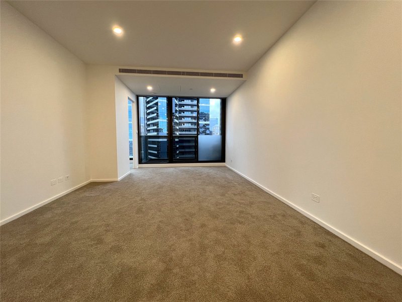Photo - 2507/81 City Road, Southbank VIC 3006 - Image 4