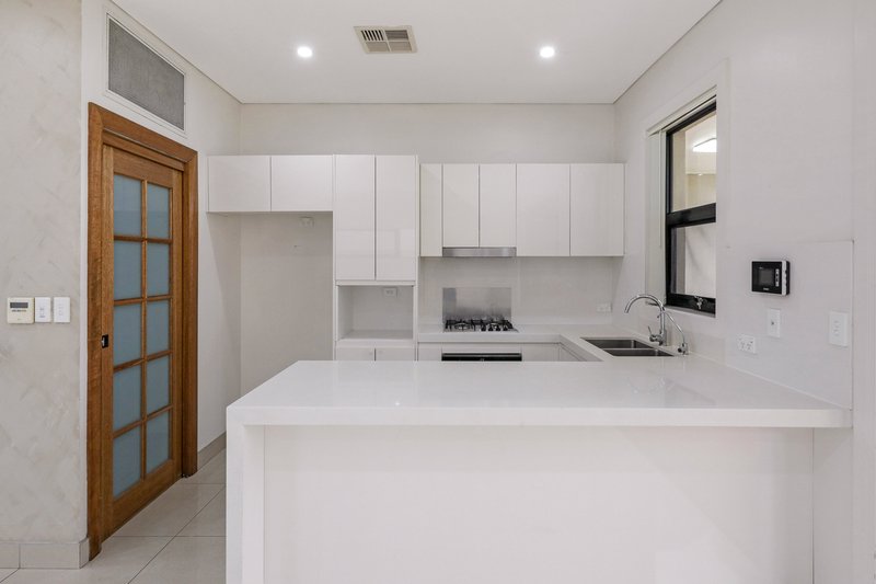 Photo - 250a William Street, Yagoona NSW 2199 - Image 3