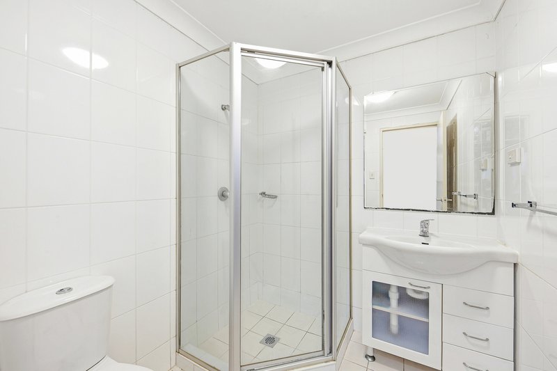 Photo - 25/1-11 Rosa Crescent, Castle Hill NSW 2154 - Image 7