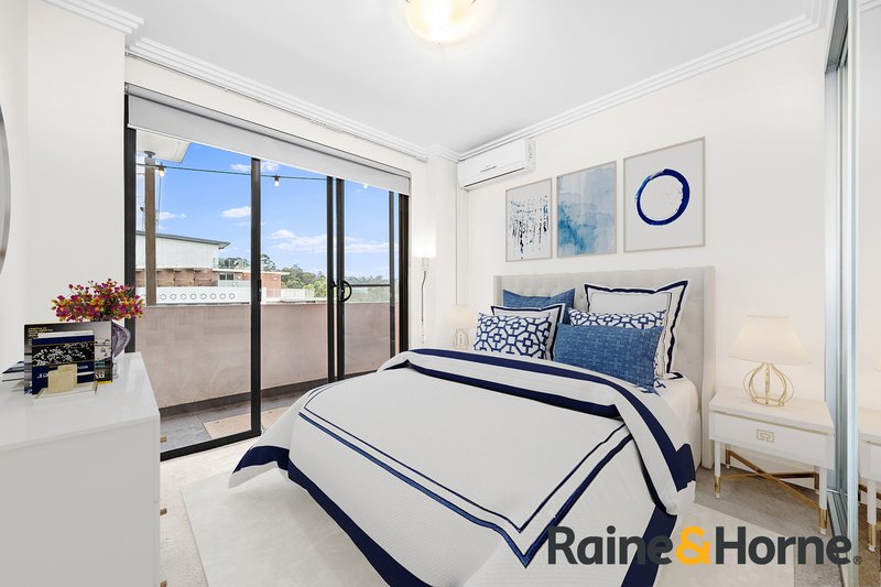 Photo - 25/1-3 Belair Close, Hornsby NSW 2077 - Image 7