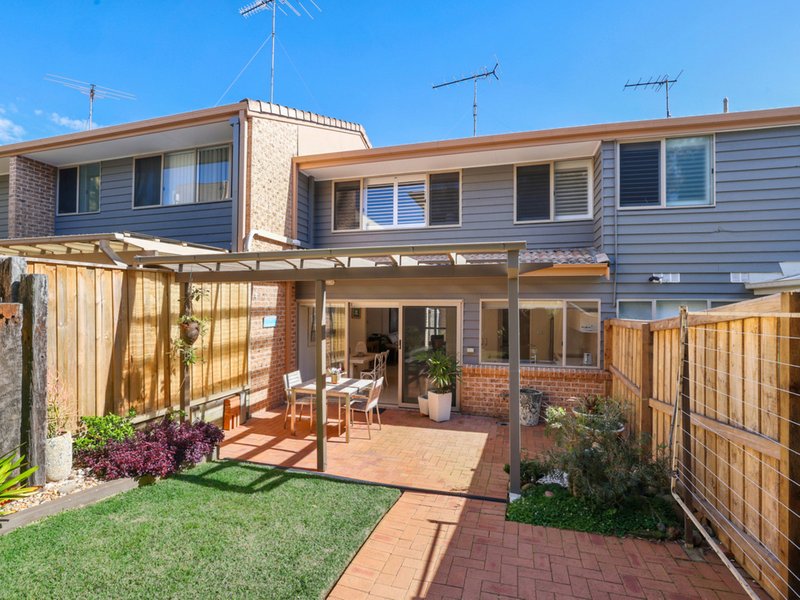 Photo - 2/51-53 Darley Street, Mona Vale NSW 2103 - Image 4