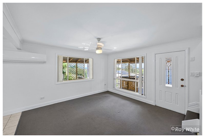 Photo - 2/51 Bishop Street, The Range QLD 4700 - Image 2