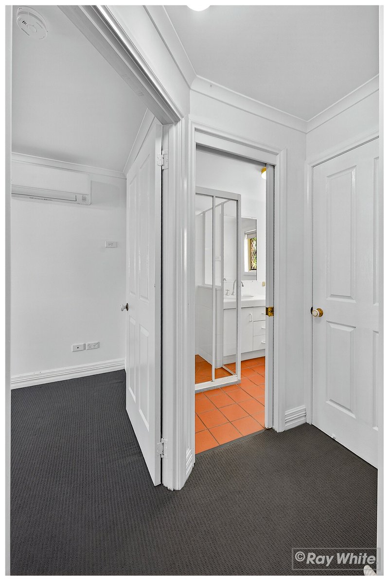 Photo - 2/51 Bishop Street, The Range QLD 4700 - Image 25