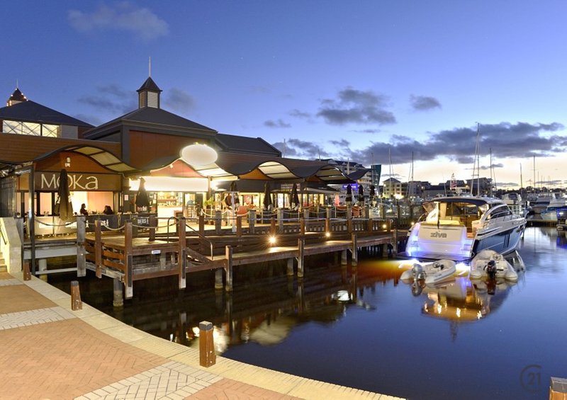 Photo - 2/51 Breakwater Parade, Mandurah WA 6210 - Image 11