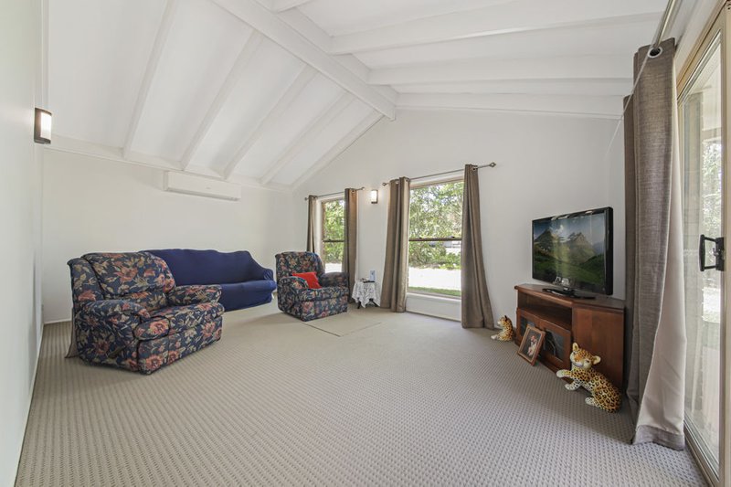 Photo - 251 Coach Road E , Burpengary East QLD 4505 - Image 3