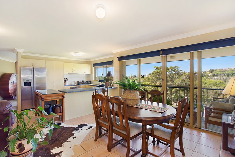 Photo - 251 Darlington Drive, Banora Point NSW 2486 - Image 5