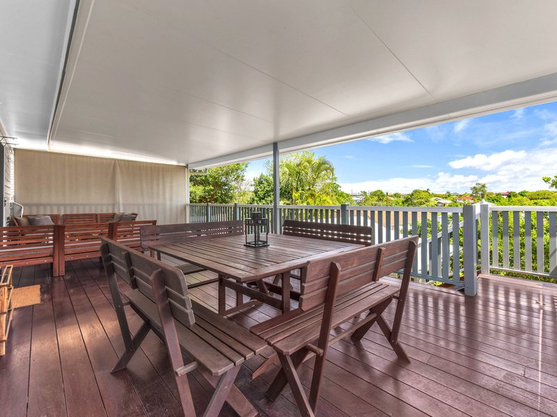 Photo - 251 Edinburgh Castle Road, Wavell Heights QLD 4012 - Image 13