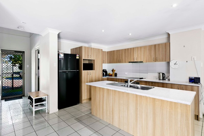 Photo - 25/1 Ibis Boulevard, Eli Waters QLD 4655 - Image 5