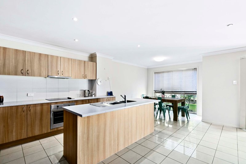 Photo - 25/1 Ibis Boulevard, Eli Waters QLD 4655 - Image 6