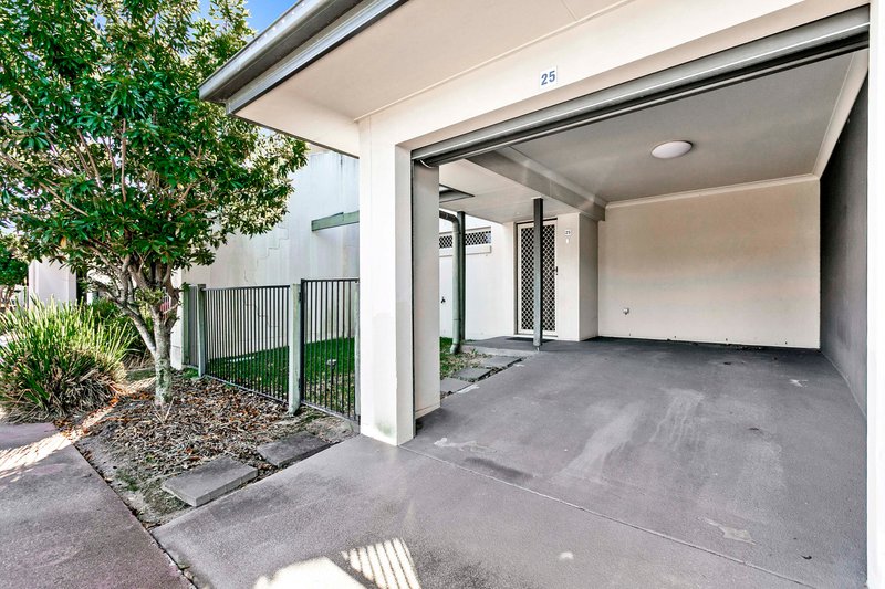 Photo - 25/1 Ibis Boulevard, Eli Waters QLD 4655 - Image 20