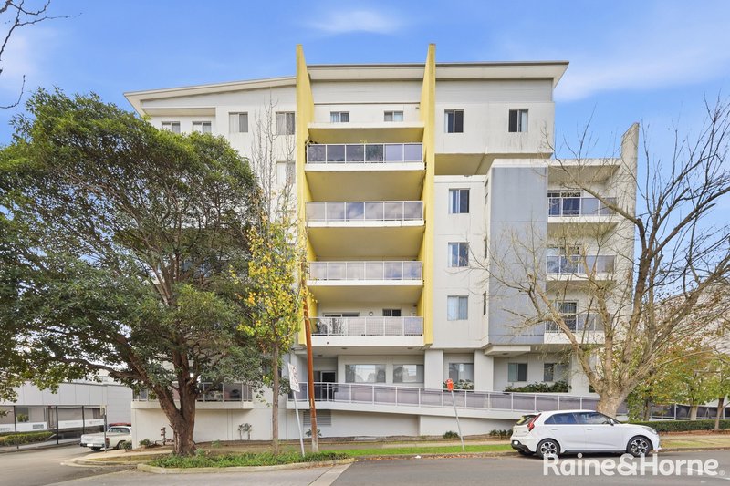 Photo - 2/51 King Street, St Marys NSW 2760 - Image 1