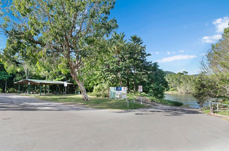 Photo - 251 Pinnacle Drive, Rasmussen QLD 4815 - Image 2