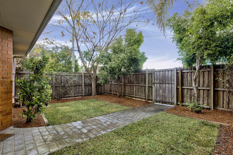 Photo - 2/51 School Road, Stafford QLD 4053 - Image 9