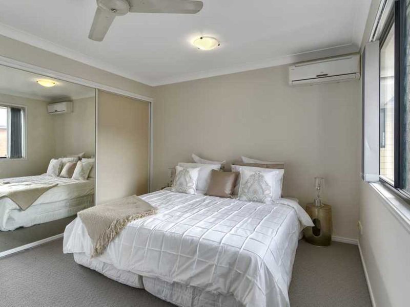 Photo - 2/51 School Road, Stafford QLD 4053 - Image 6