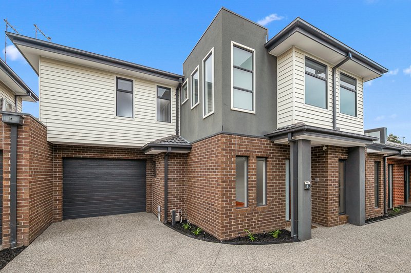 Photo - 2/51 Stenhouse Avenue, Brooklyn VIC 3012 - Image 1