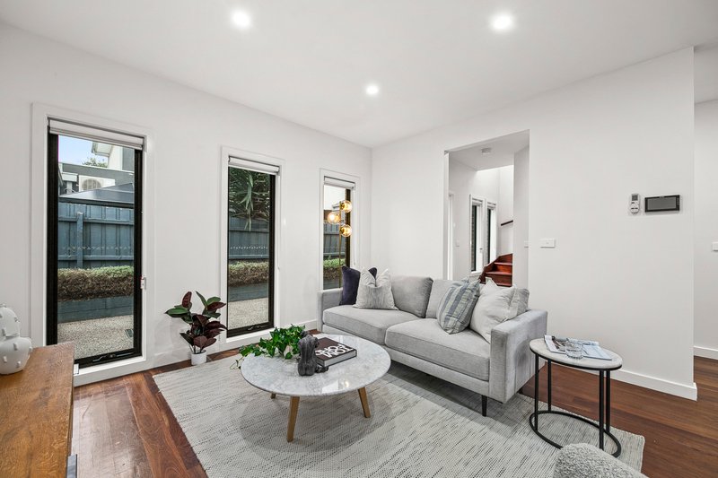 Photo - 2/51 Stenhouse Avenue, Brooklyn VIC 3012 - Image 2