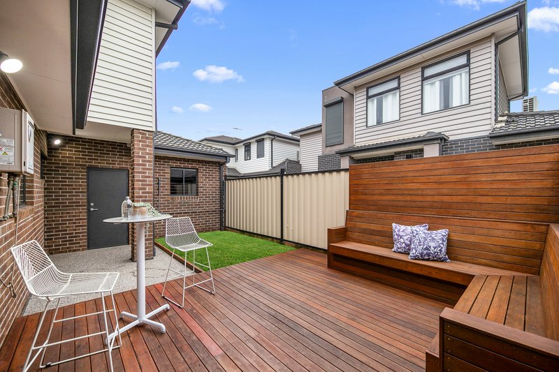 Photo - 2/51 Stenhouse Avenue, Brooklyn VIC 3012 - Image 9