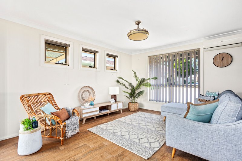 2/51 Theodore Street, Oak Flats NSW 2529