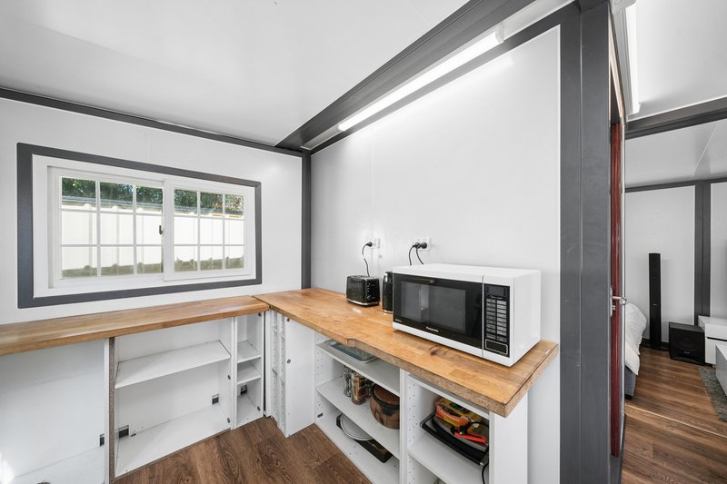 Photo - 251 Welshpool Road, Queens Park WA 6107 - Image 20