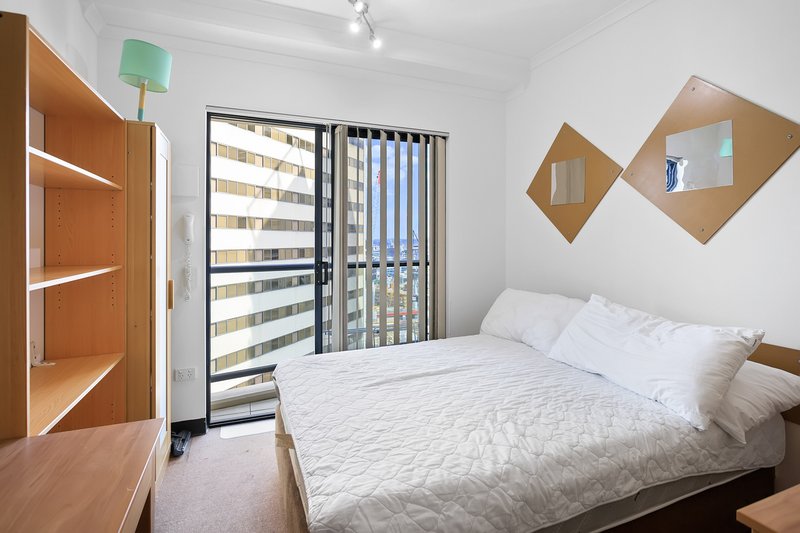 Photo - 2510/108 Margaret Street, Brisbane City QLD 4000 - Image 2