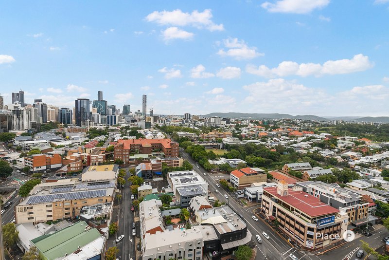 Photo - 2510/179 Alfred Street, Fortitude Valley QLD 4006 - Image 6