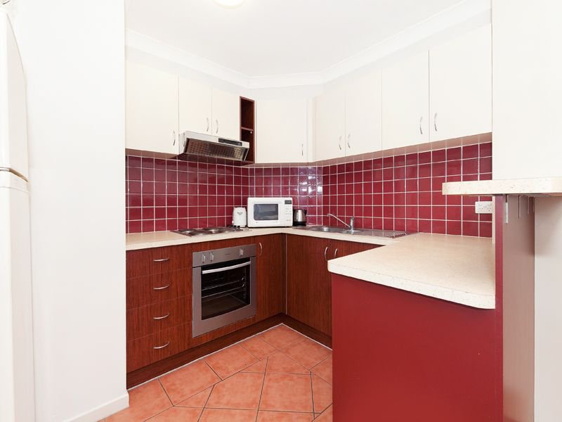 Photo - 25/106 Linton Street, Kangaroo Point QLD 4169 - Image 3