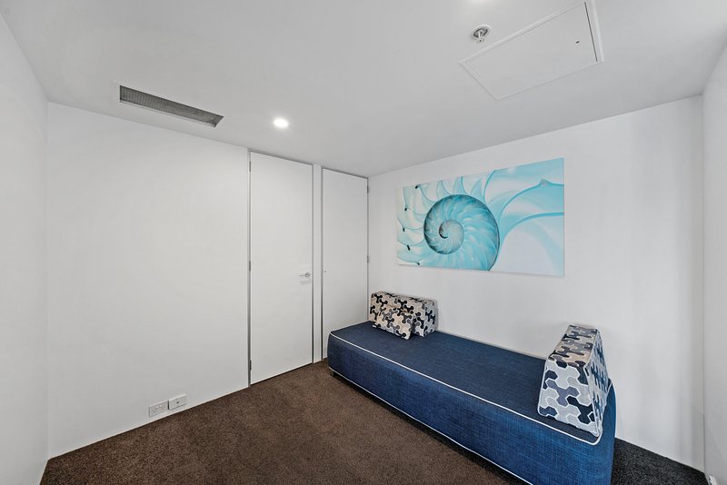 Photo - 2510/9 Hamilton Avenue, Surfers Paradise QLD 4217 - Image 7