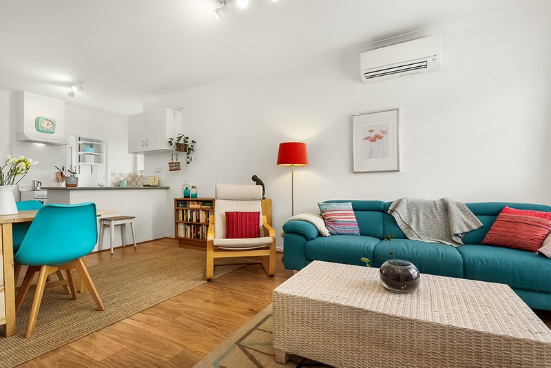 Photo - 2/512-514 Moreland Road, Brunswick West VIC 3055 - Image 6