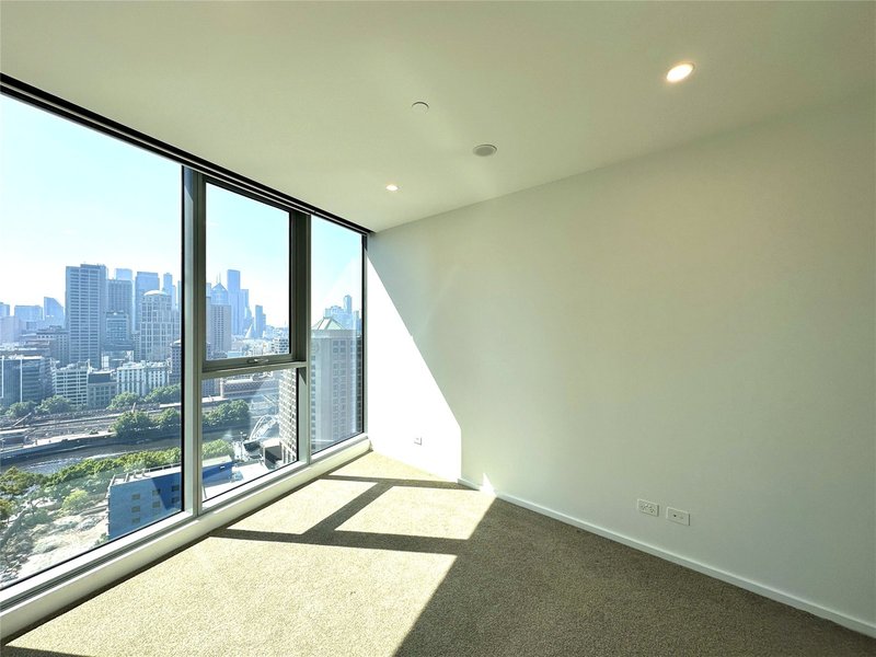Photo - 2512/81 City Road, Southbank VIC 3006 - Image 5