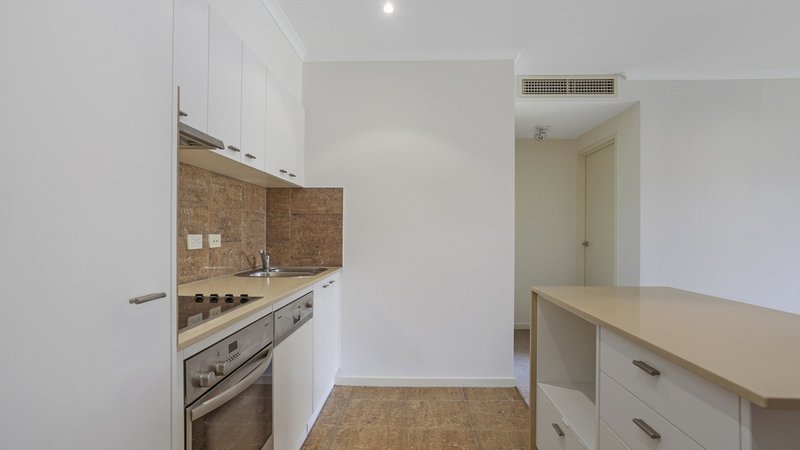 Photo - 25/16 Doonkuna Street, Braddon ACT 2612 - Image 2