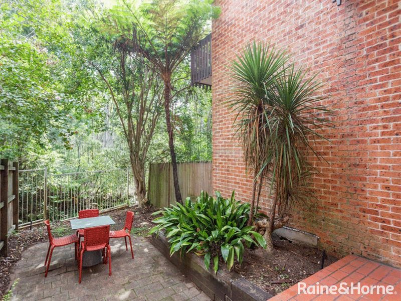 Photo - 25/2-12 Busaco Road, Marsfield NSW 2122 - Image 7