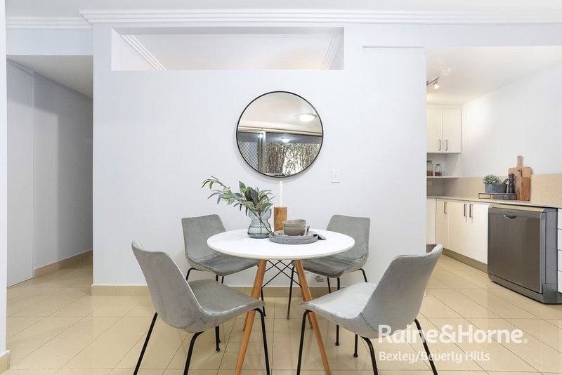 Photo - 2/52-56 Gray Street, Kogarah NSW 2217 - Image 2