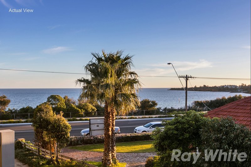 Photo - 2/52 Beach Road, Mentone VIC 3194 - Image 8