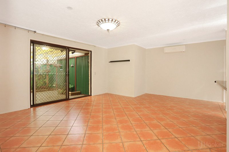 Photo - 2/52 Botanical Drive, Labrador QLD 4215 - Image 10