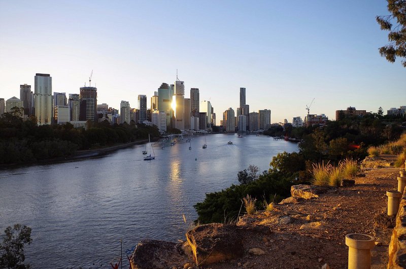 Photo - 2/52 Bromley Street, Kangaroo Point QLD 4169 - Image 7