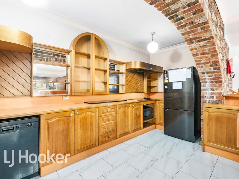 Photo - 252 Campbelltown Road, Denham Court NSW 2565 - Image 5
