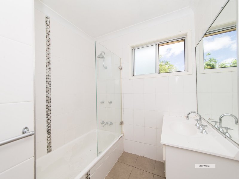 Photo - 252 Carlton Street, Kawana QLD 4701 - Image 6