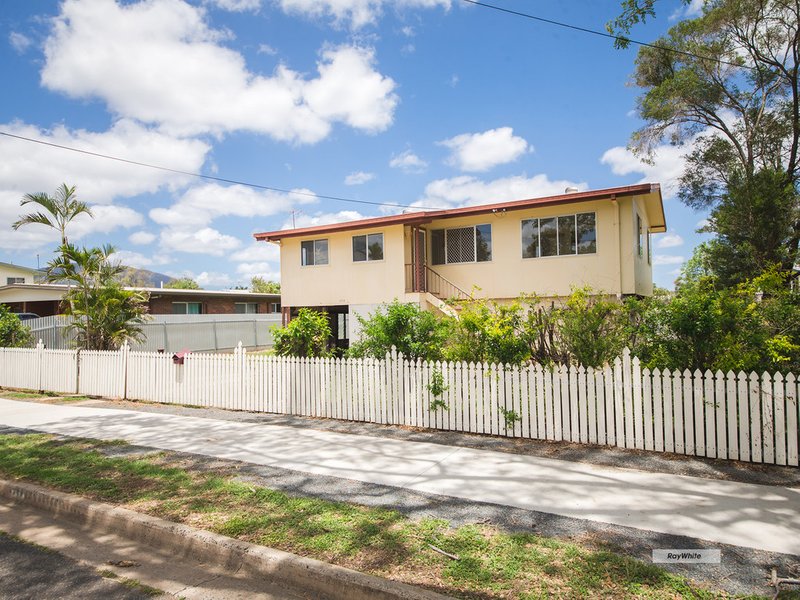 Photo - 252 Carlton Street, Kawana QLD 4701 - Image 13