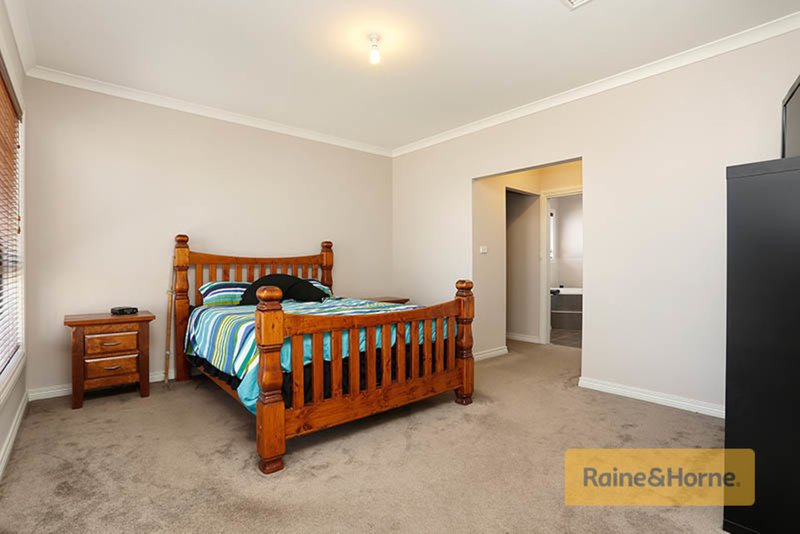 Photo - 252 Clarkes Rd , Brookfield VIC 3338 - Image 8