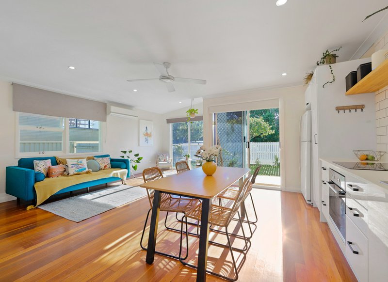 Photo - 252 Coolangatta Road, Bilinga QLD 4225 - Image 3