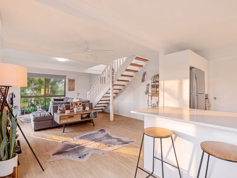 Photo - 2/52 Corunna Crescent, Ashmore QLD 4214 - Image 6