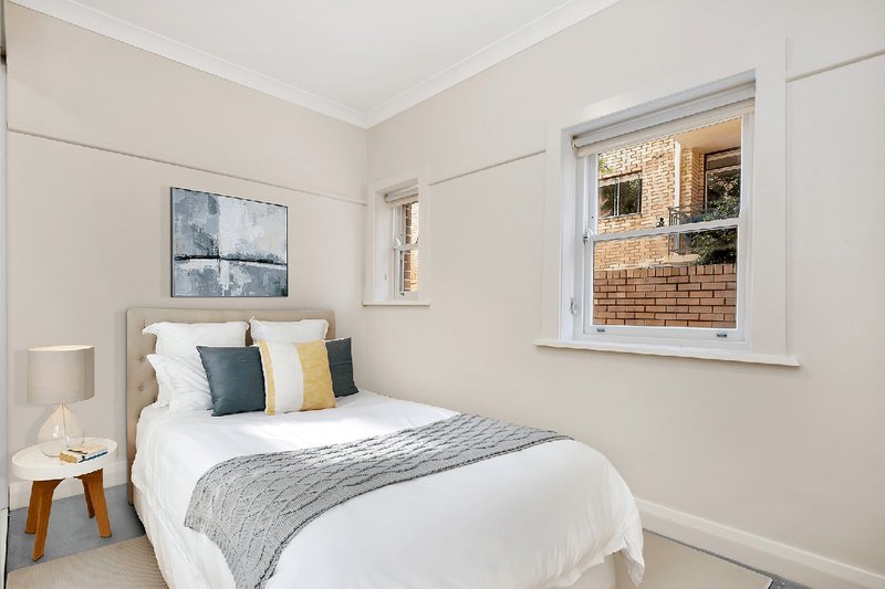 Photo - 2/52 Curlewis Street, Bondi NSW 2026 - Image 3