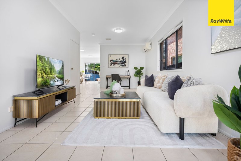 Photo - 2/52 David Avenue, North Ryde NSW 2113 - Image 2