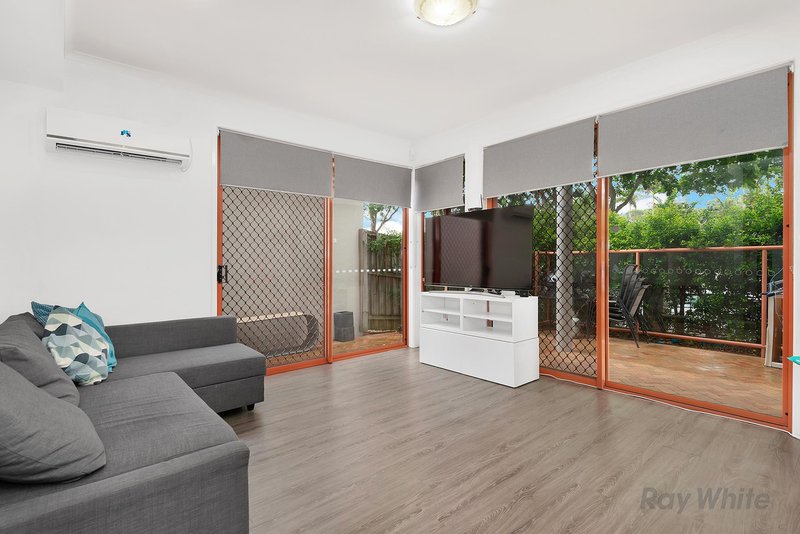 Photo - 2/52 Daw Road, Runcorn QLD 4113 - Image 3