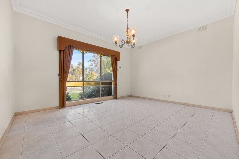 Photo - 252 Glengala Road, Sunshine West VIC 3020 - Image 7