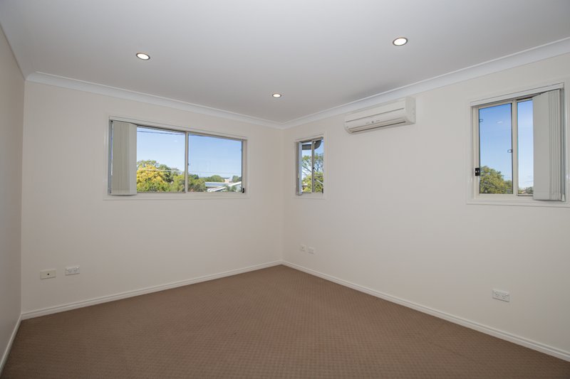 Photo - 2/52 Helles Street, Moorooka QLD 4105 - Image 5